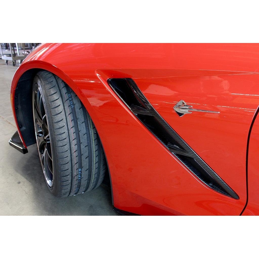 APR-Performance-Carbon-Fiber-Fender-Vents-Installed-Side-Angle-View.jpg