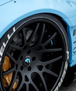 Liberty Walk LB-WORKS Exchange Wide Fenders for LP700-4 Lamborghini Aventador