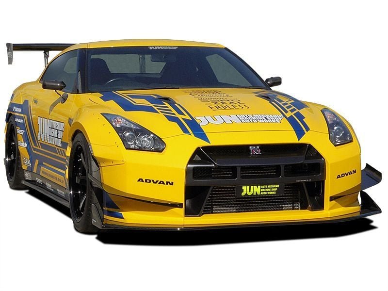 JUN_overfender_r35_front_8007M-N004.jpg