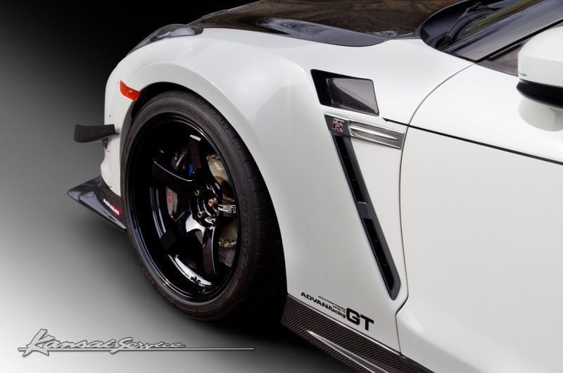 KAN101-Kansai-Service-KAN101-DBA-R35-GT-R-Wide-Fender.jpg