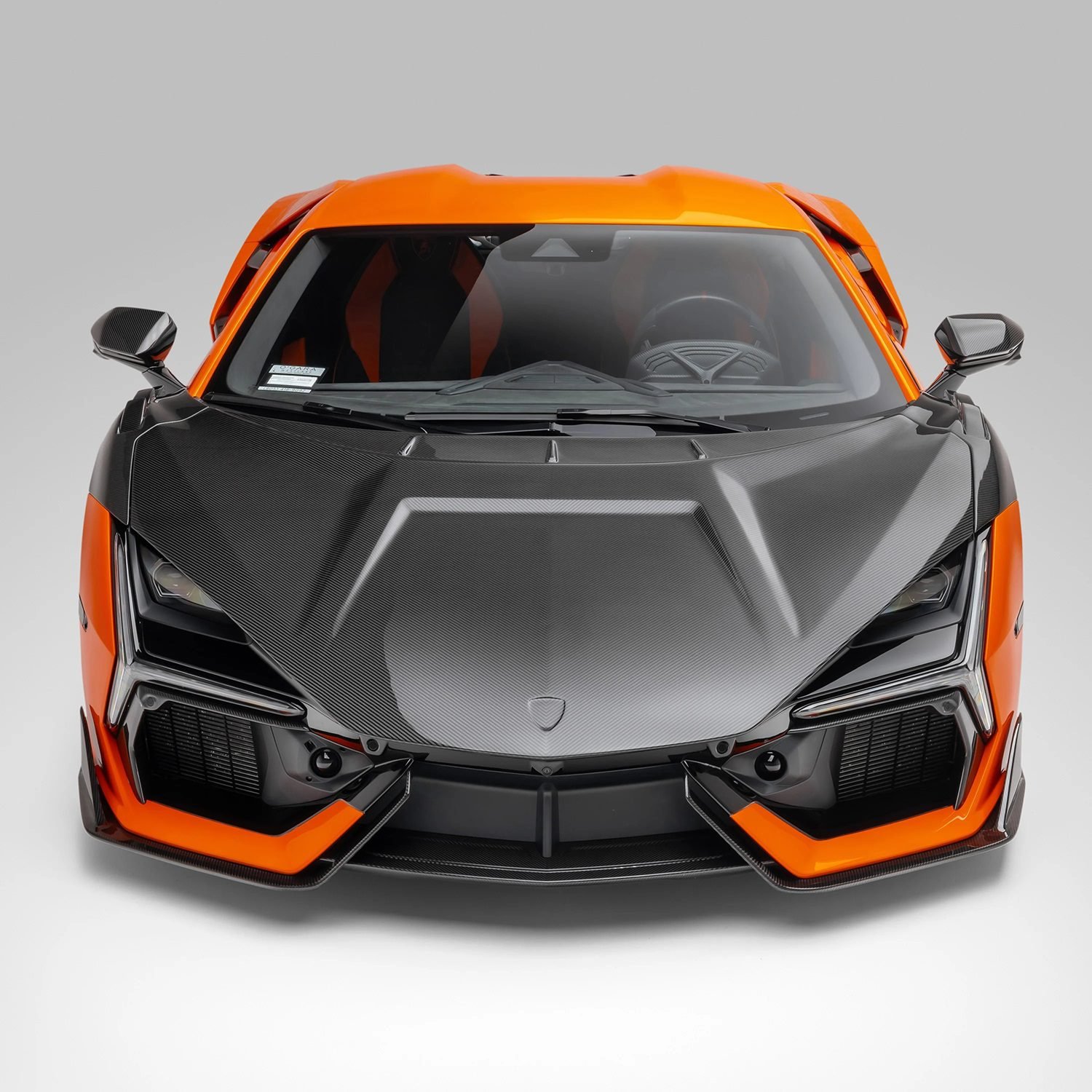 Lamborghini_Revuelto_CarbonFiberAero_Hood_1-1_3000x.jpg